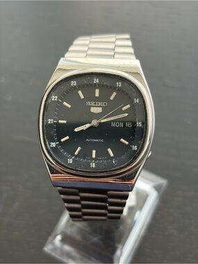 Vintage Seiko Watch Black Dial Read description